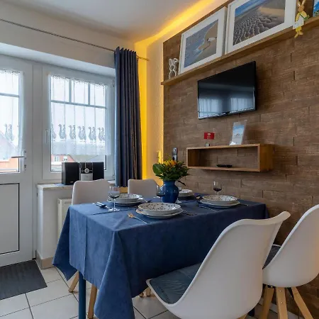 Apartment In Tating